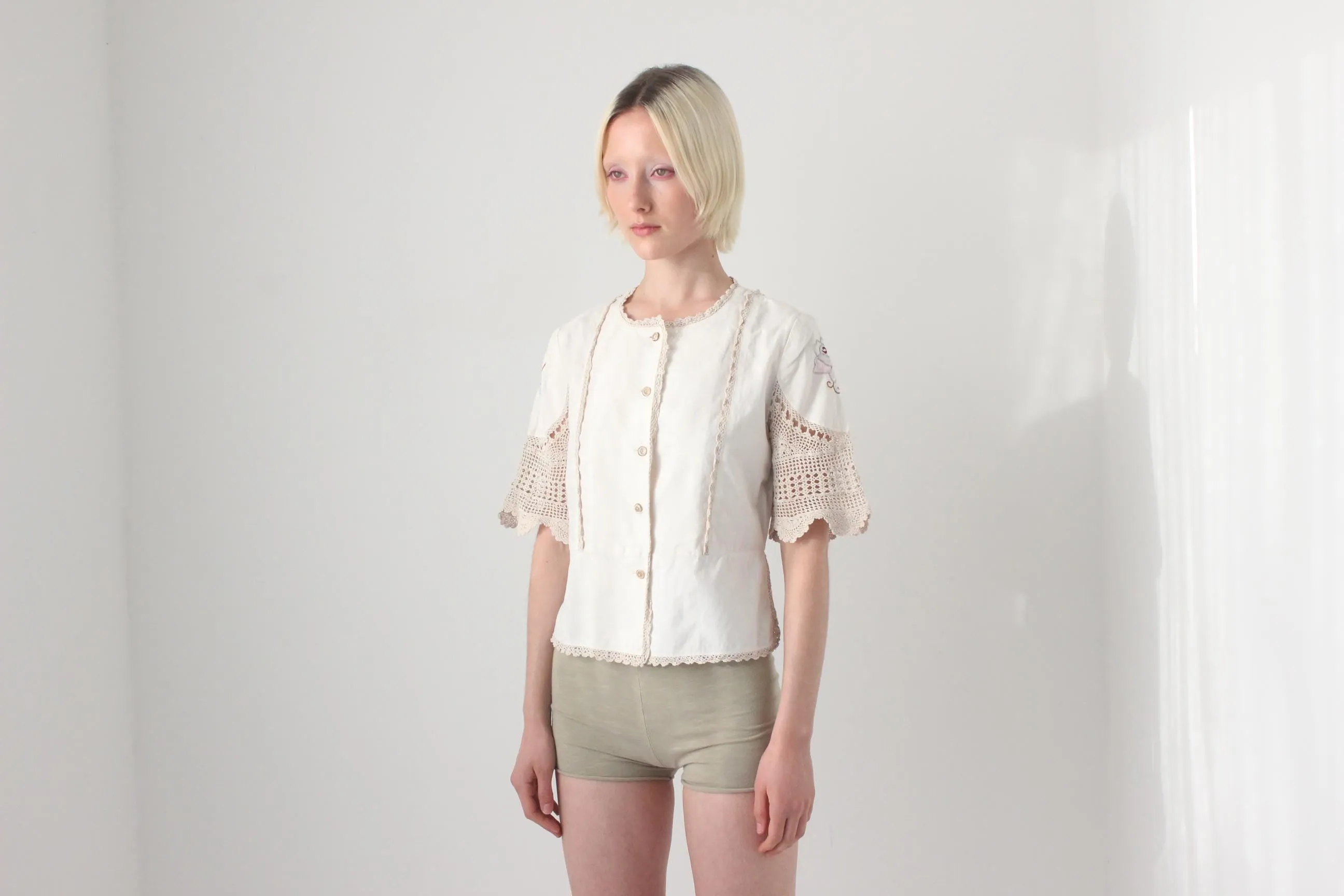 70s European Folk Embroidered Cotton Doily Top