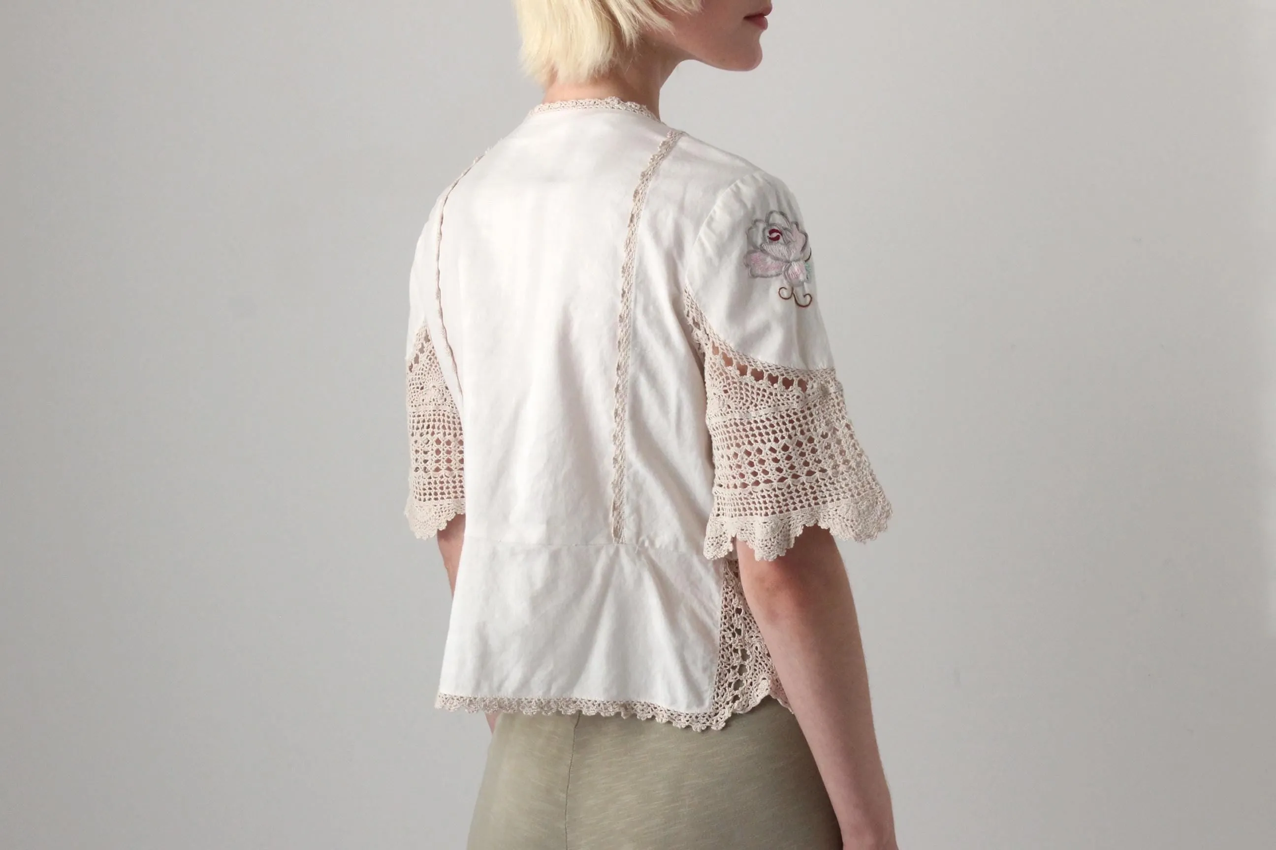70s European Folk Embroidered Cotton Doily Top