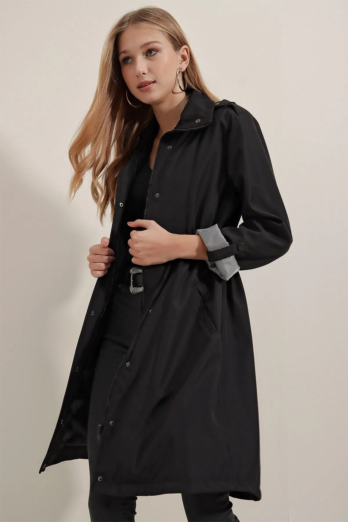 BGD Women Belted Trench Coat - Black - Avondale