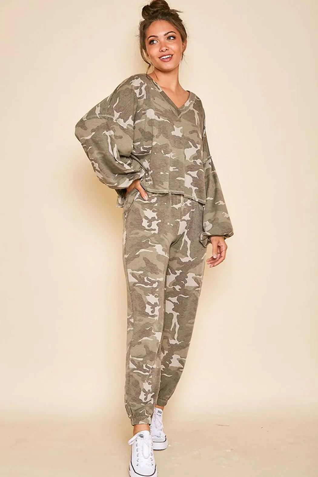 Command Attention Camouflage Jogger Sweatpants