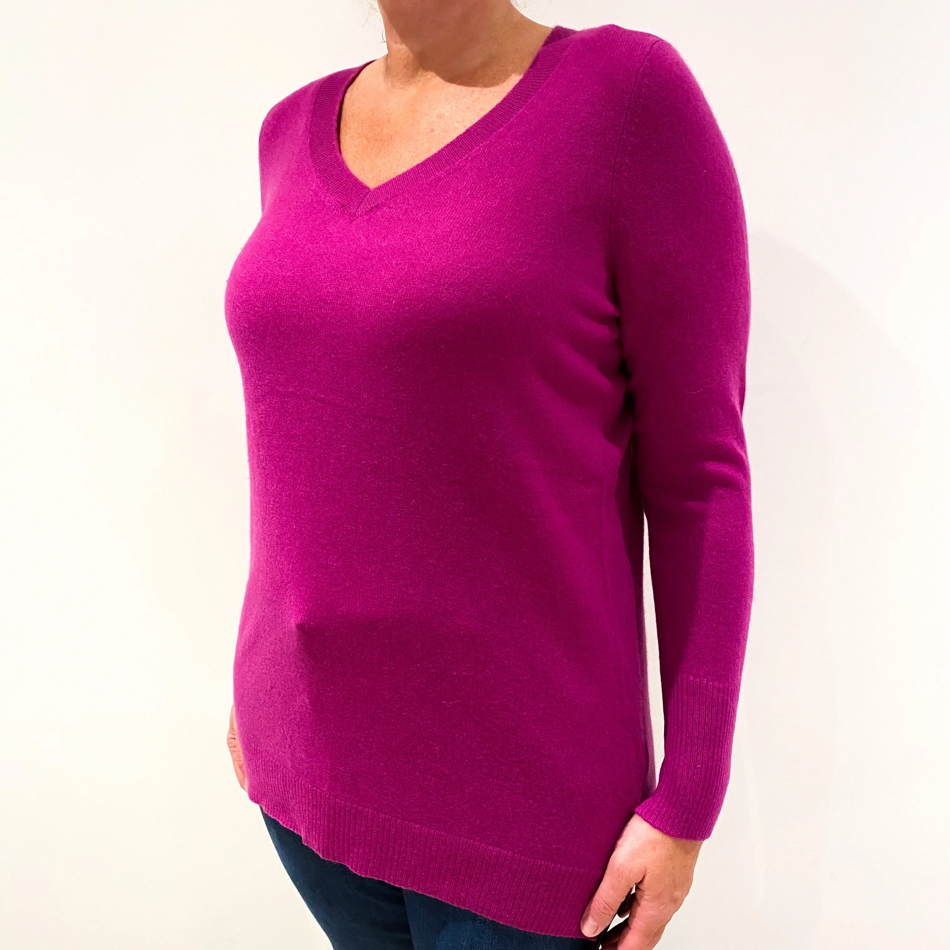 Magenta Pink Lightweight Cashmere V-Neck Jumper Large