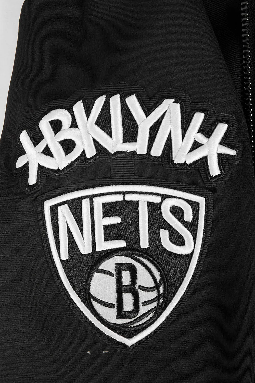NBA BROOKLYN NETS CLASSIC MEN'S TRACK JACKET (BLACK)