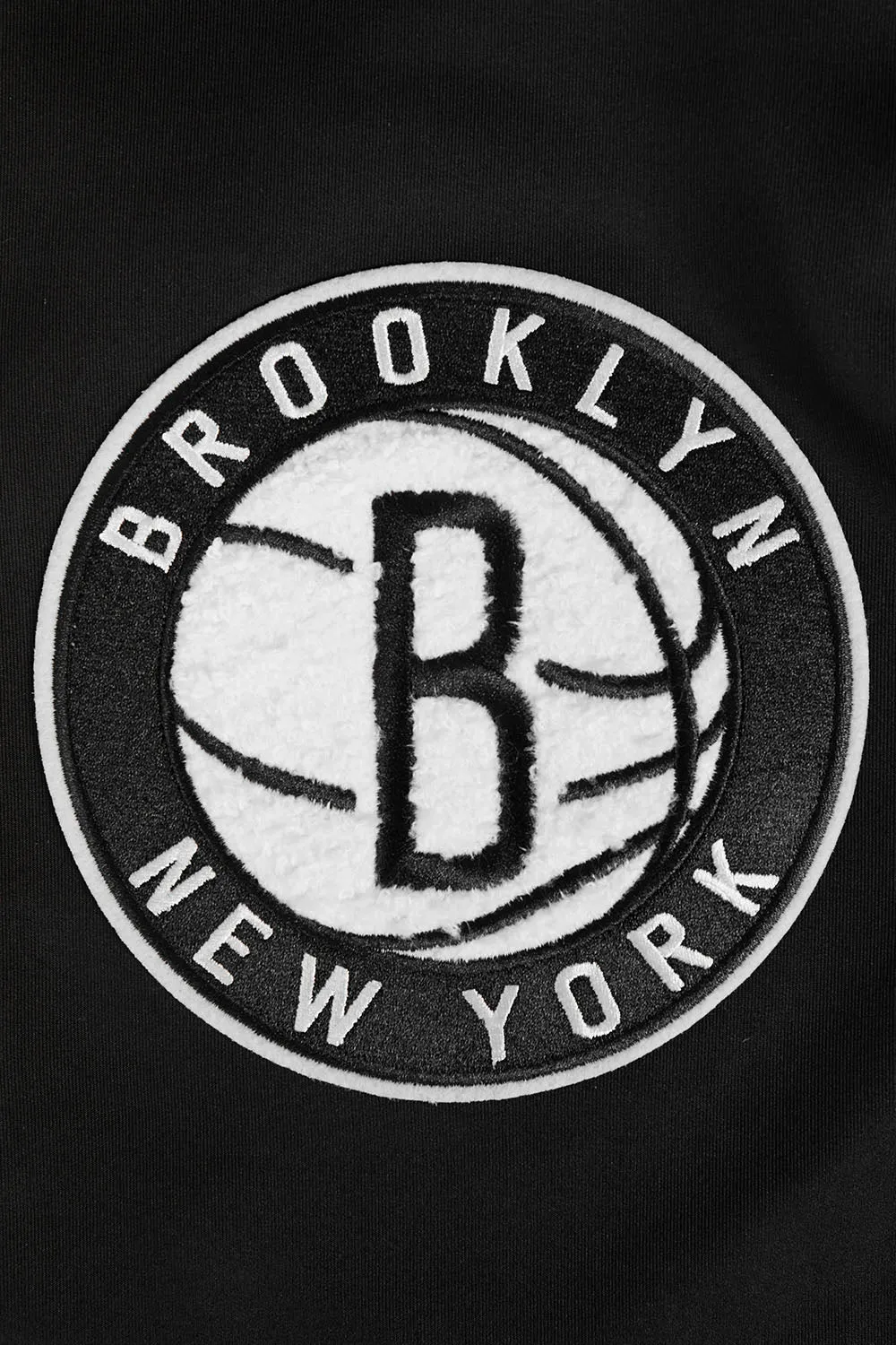 NBA BROOKLYN NETS CLASSIC MEN'S TRACK JACKET (BLACK)