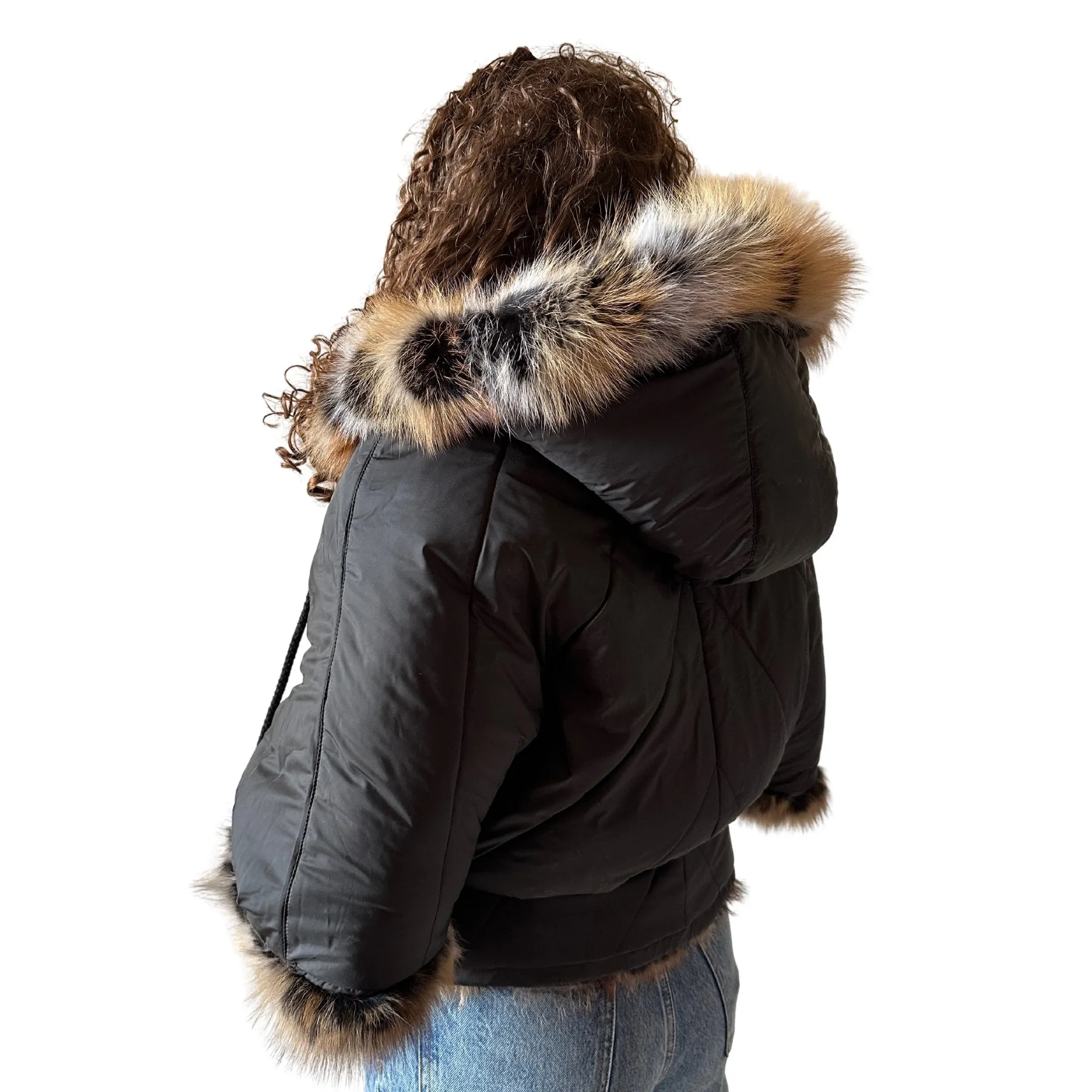 Puffer Fur Puffer Jacket Reversible Stylish Parka with Hood, crafted from quilted water-resistant fabric and luxurious natural fox fur