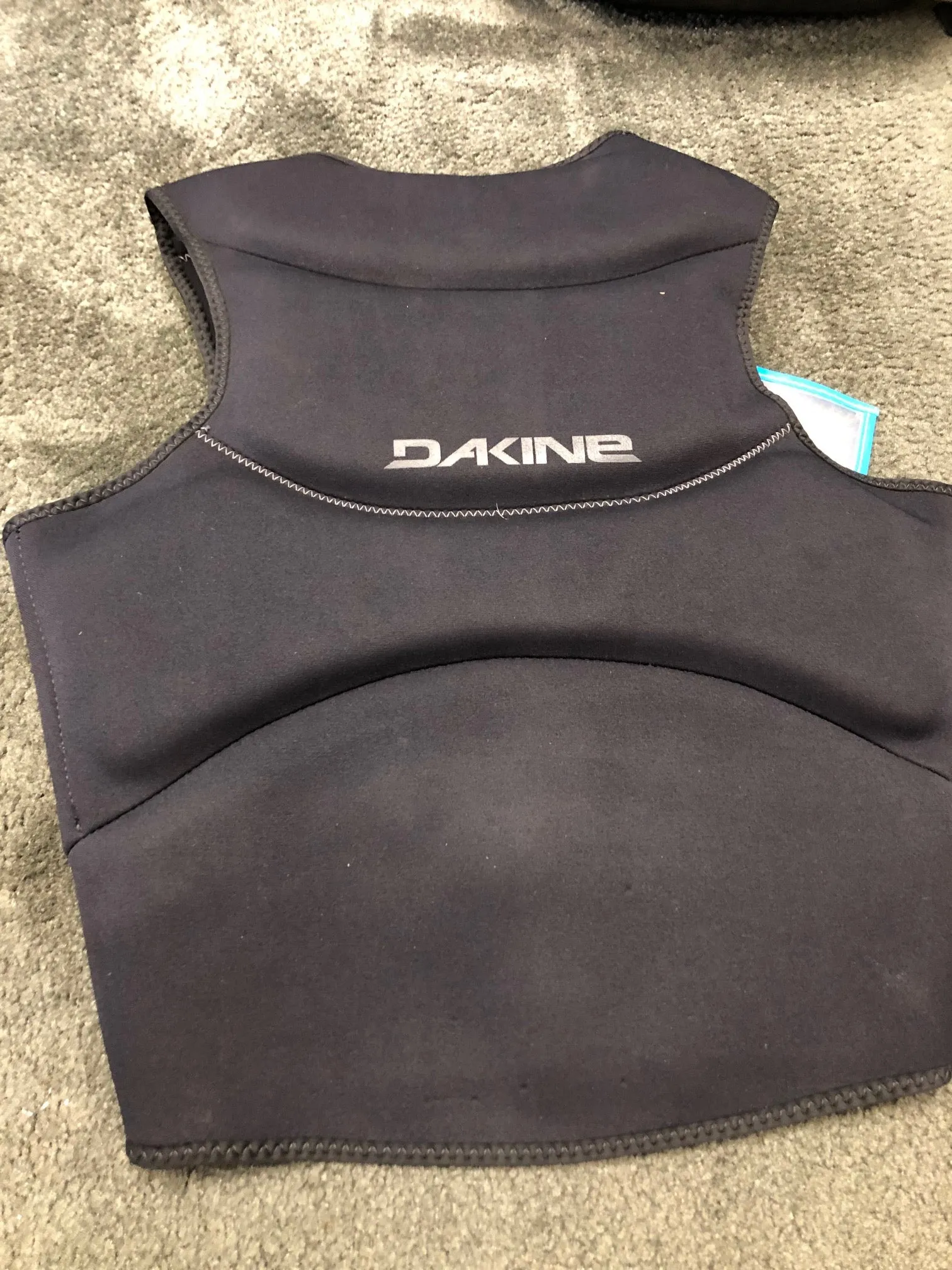 Used Dakine Surface Vest size Small