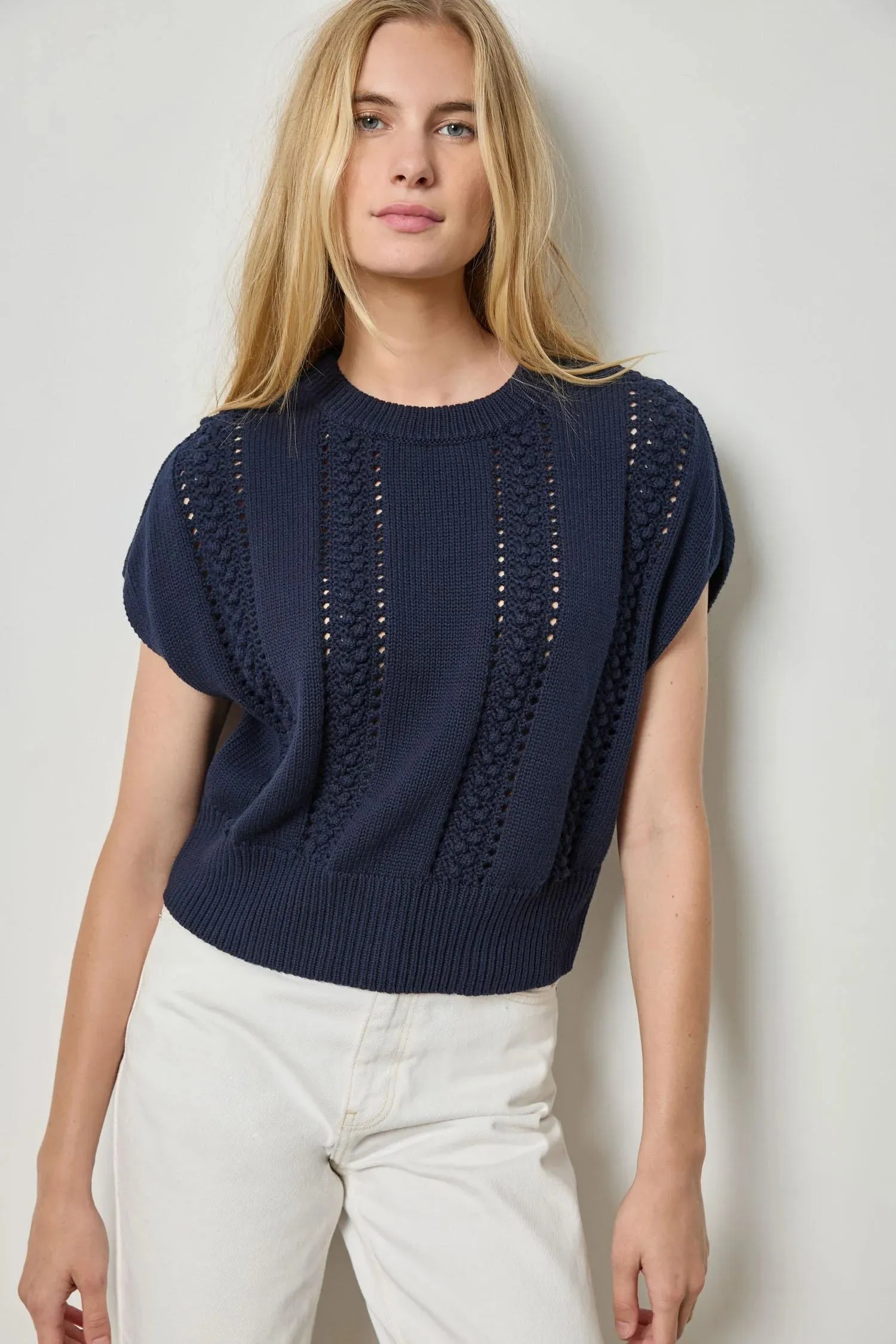 WEDGE CREWNECK SWEATER